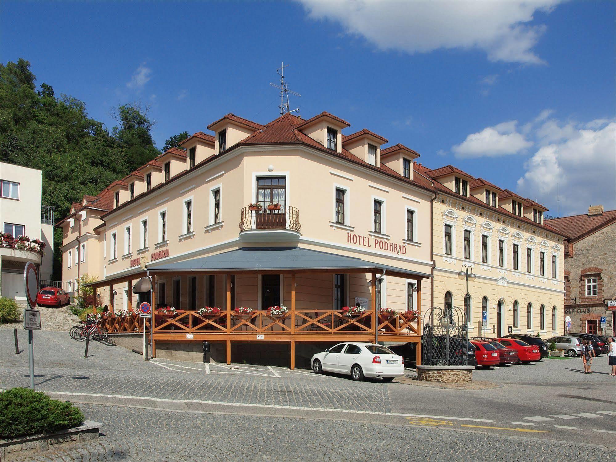Hotel Podhrad Hluboka nad Vltavou Exterior photo